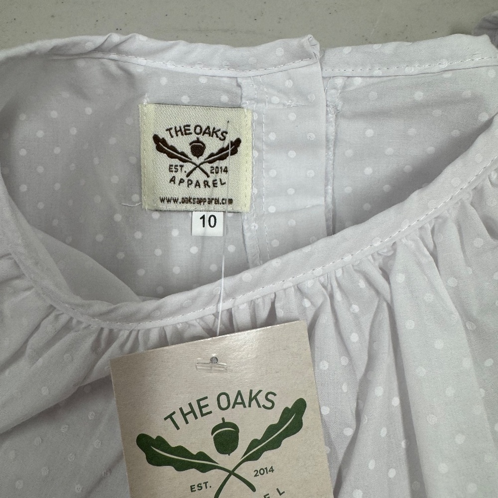 NWT The Oaks Apparel Larrison White Dot Blouse - Picture 2 of 2